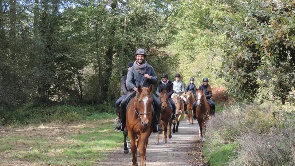 1-Poney-Club du Gué de selle