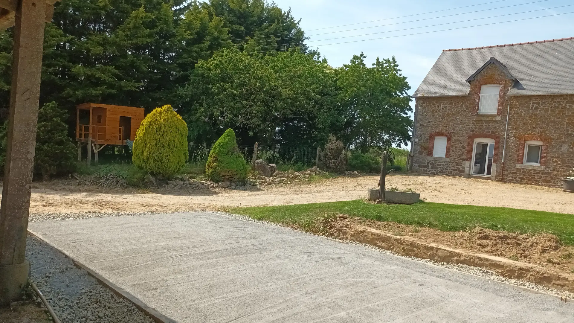 extérieur avec terrain pétanque