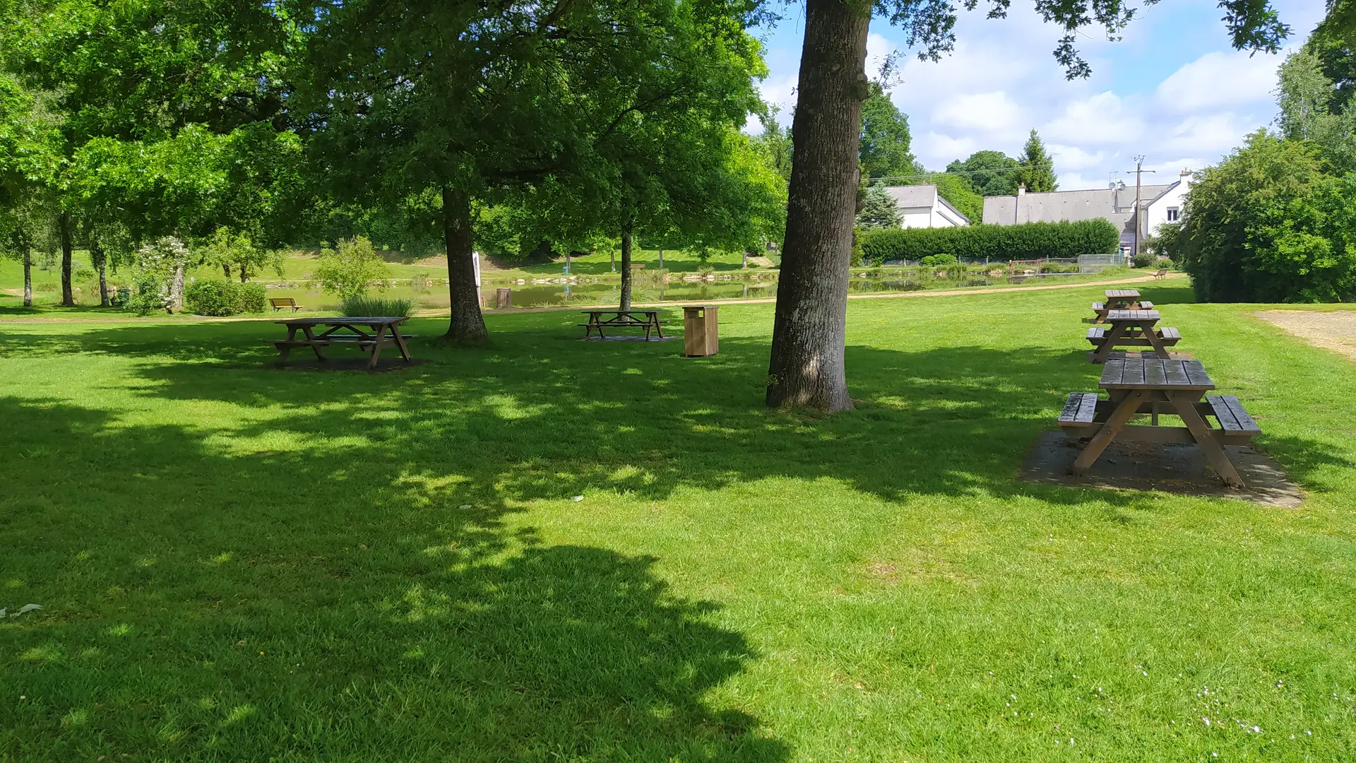 Aire de pique nique - Montaudin 53 © Bocage Mayennais Tourisme - 3