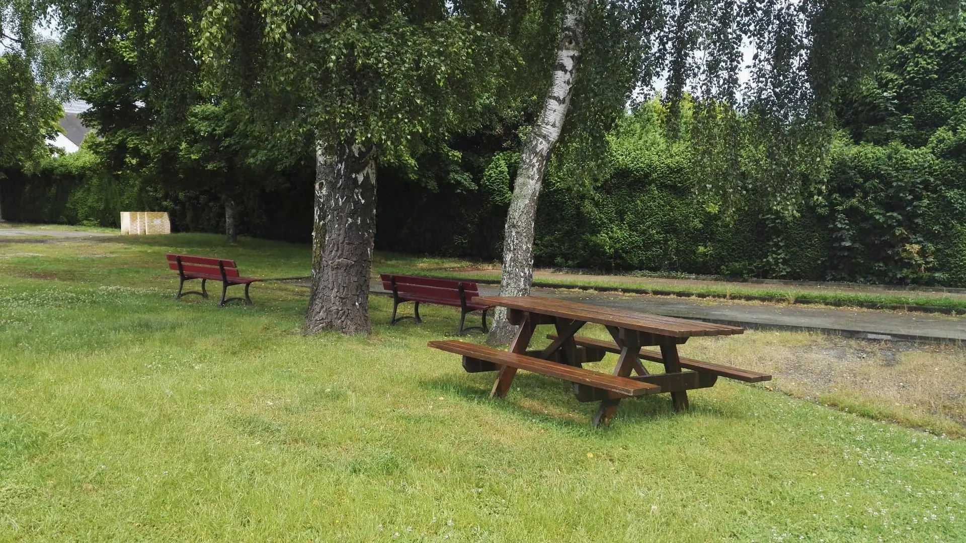 Aire de pique nique - Pontmain 53 © Bocage Mayennais Tourisme - 2