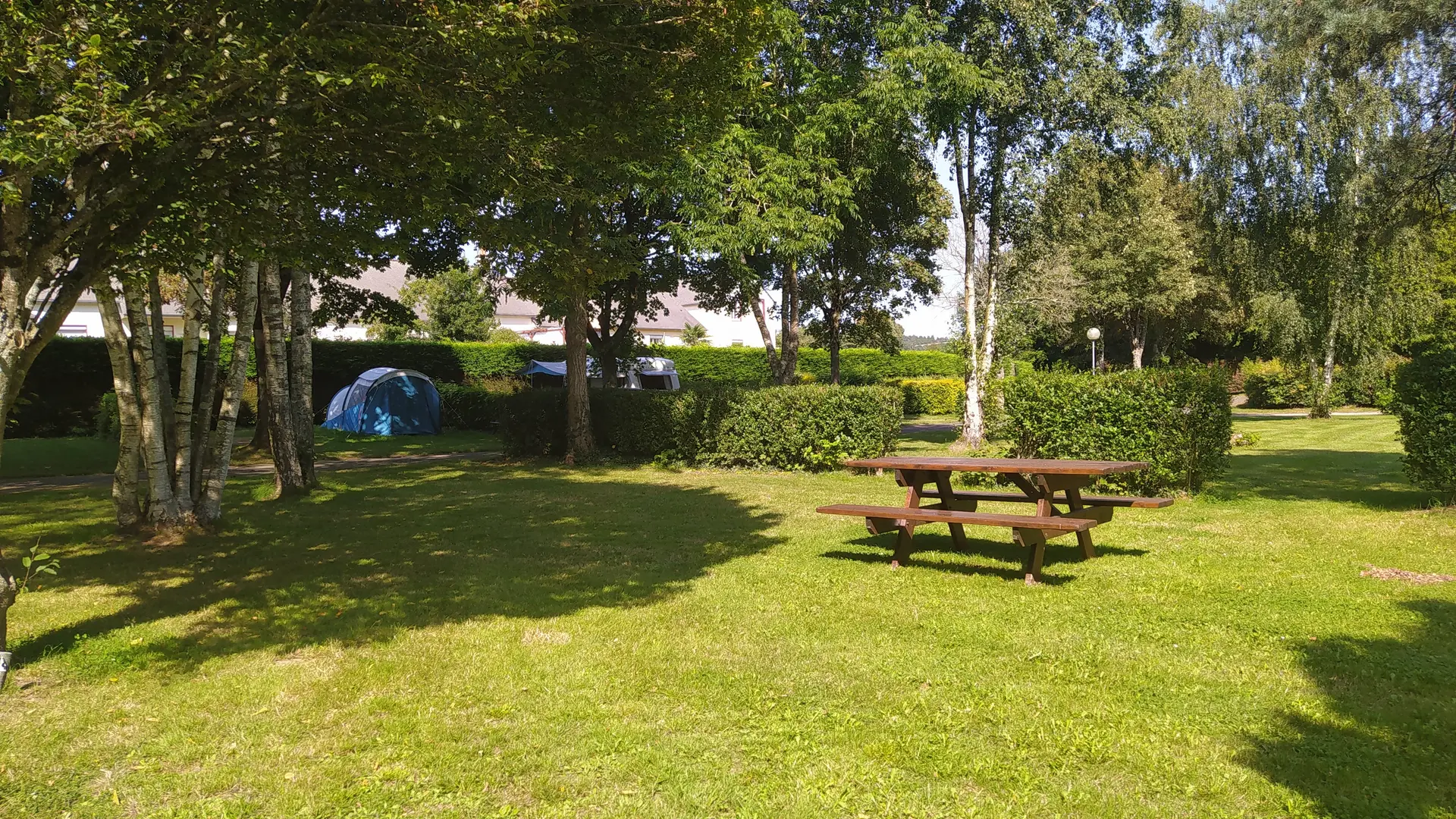 Aire de pique-nique camping Pontmain 53 © Bocage mayennais - 1