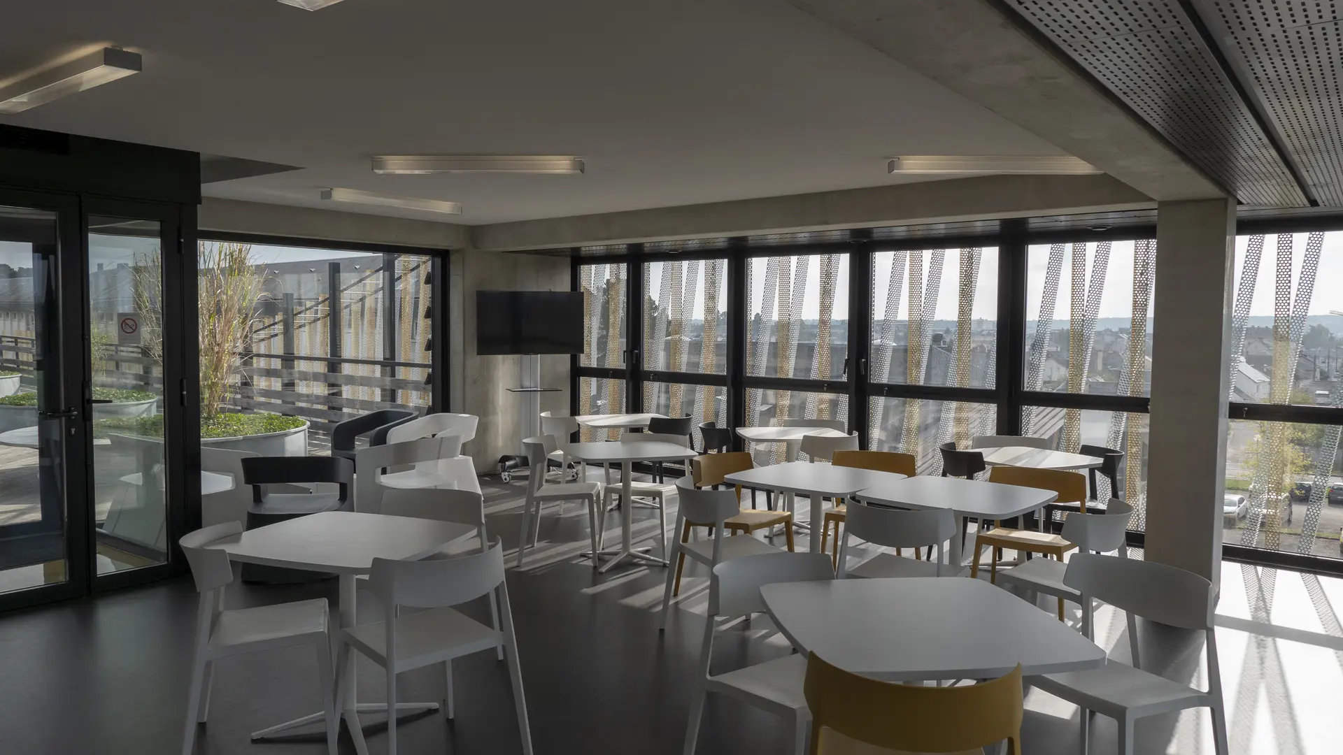 Caf+®t+®ria La Licorne 1