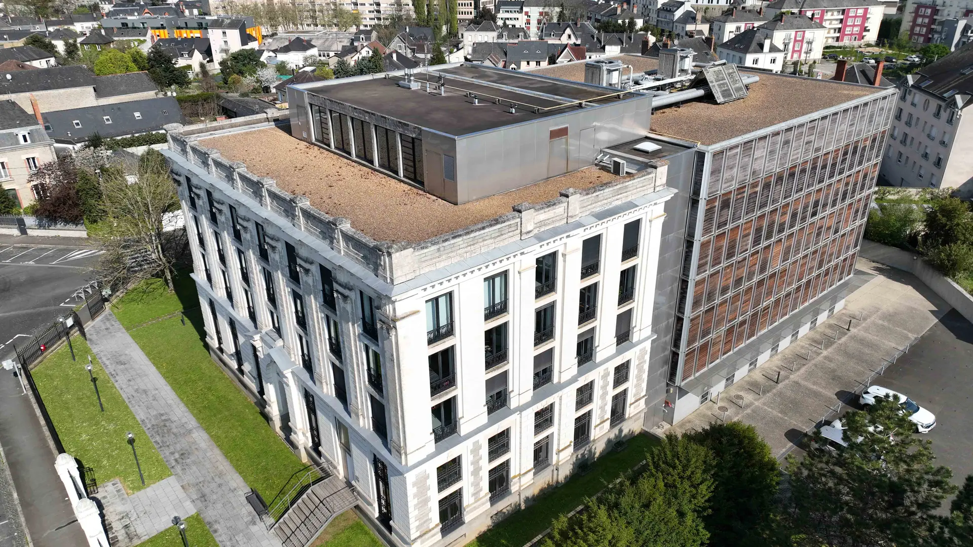 Vue aérienne du bâtiment des Archives départementales