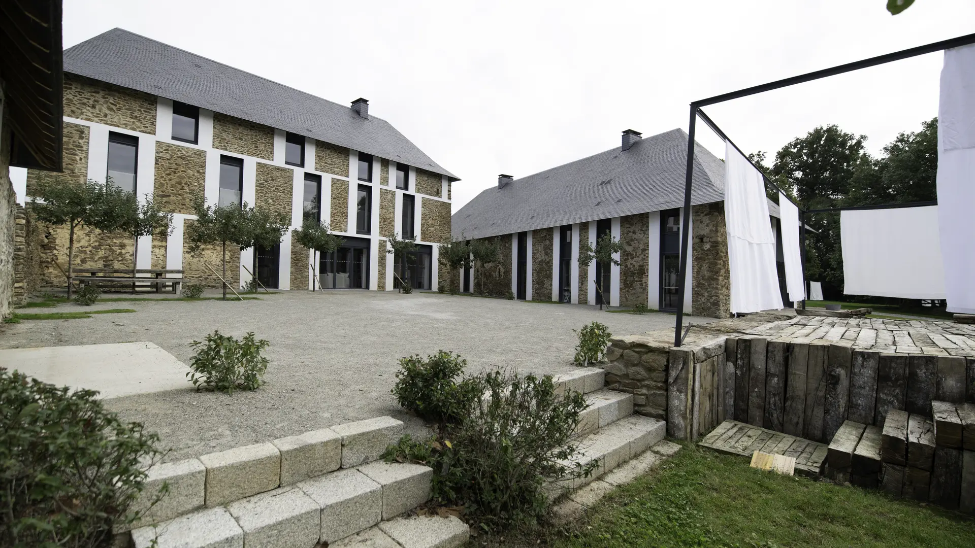 Magasin & Teinturier