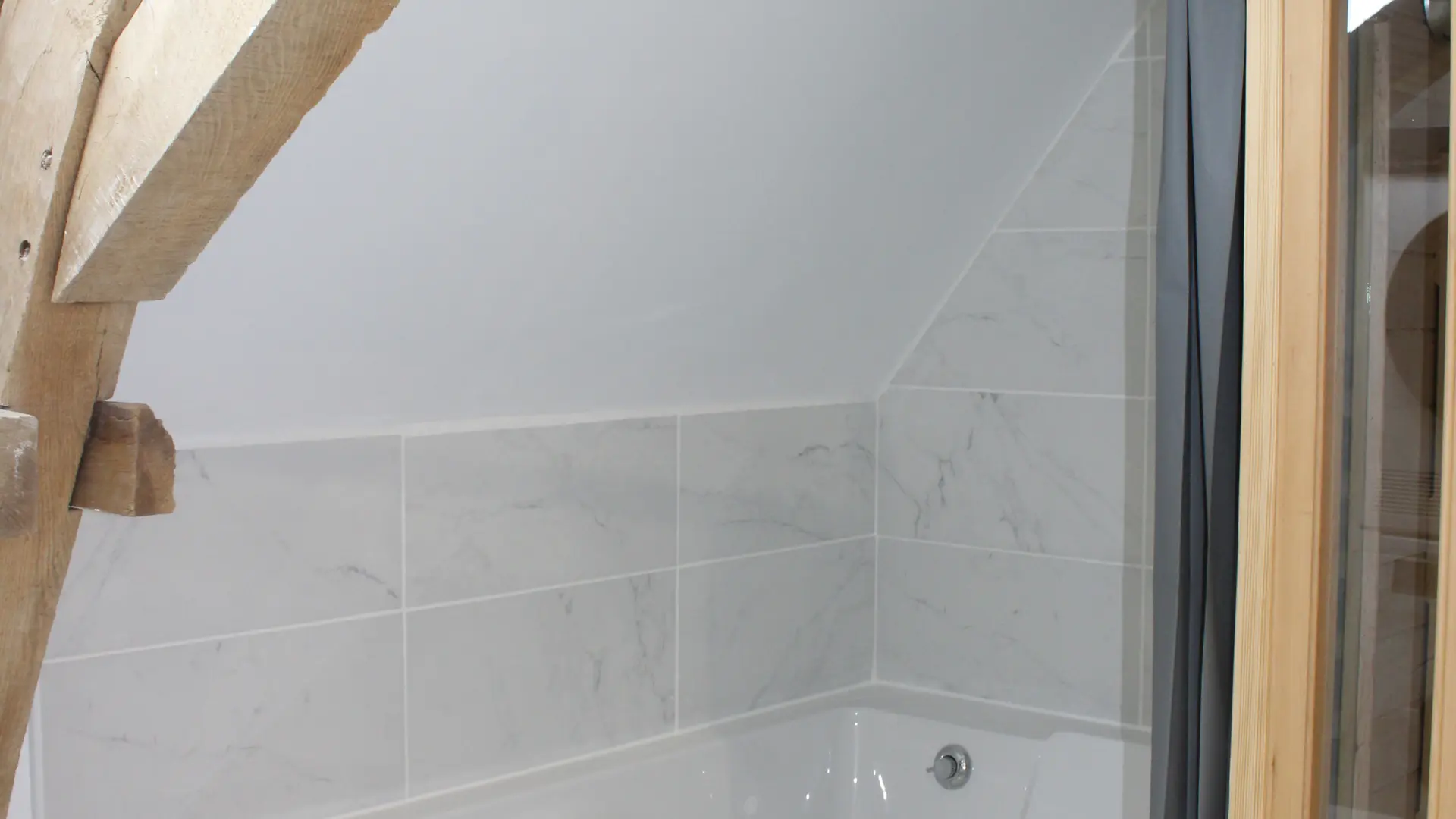 Baignoire 2 places sous pente