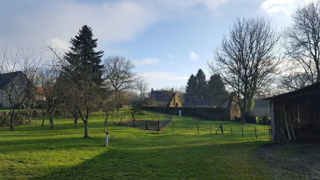 PCU53-vue-hameau©F Daviau