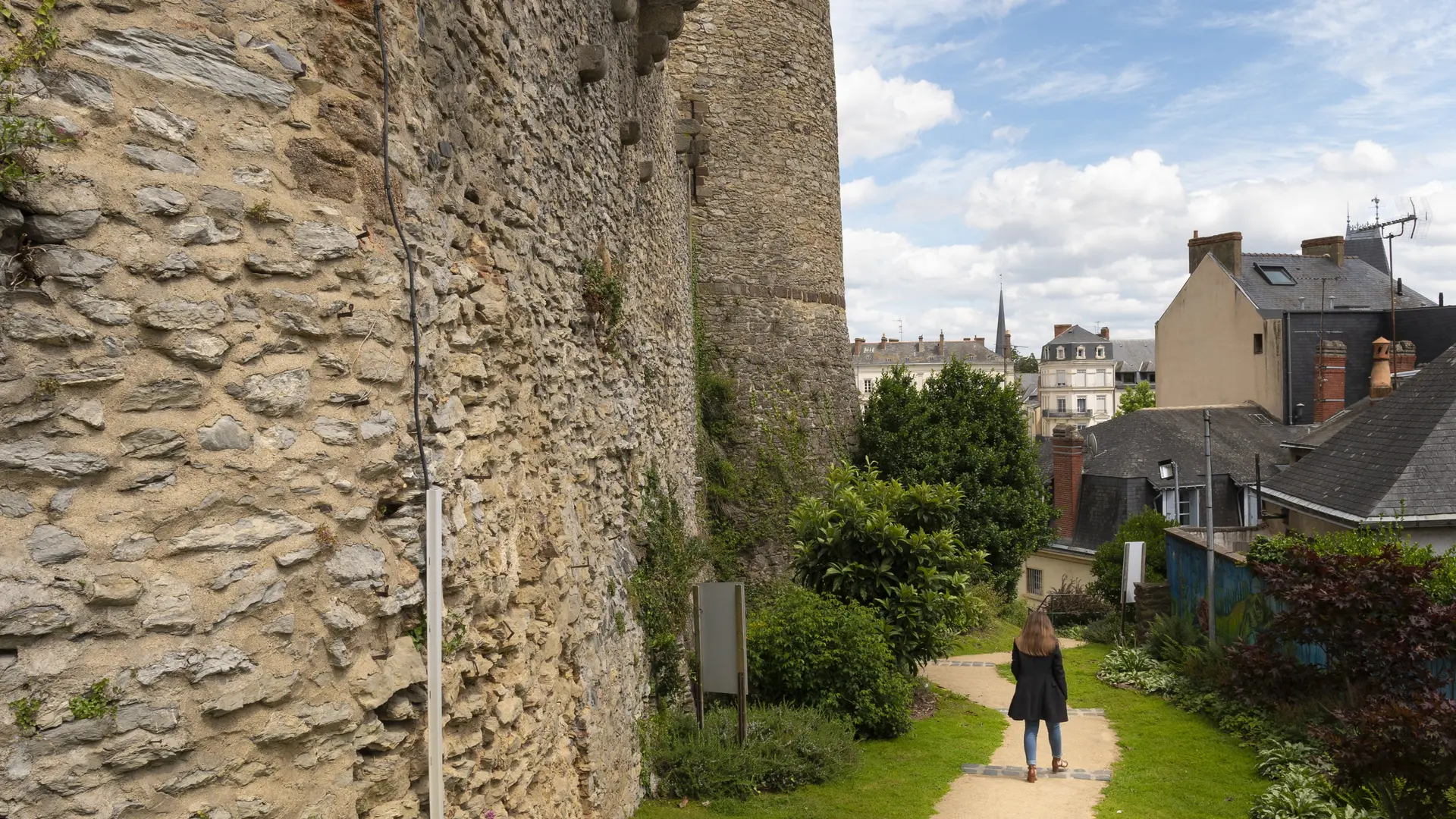 Promenade Charlotte Aragon 2©Pascal Beltrami-Laval Tourisme