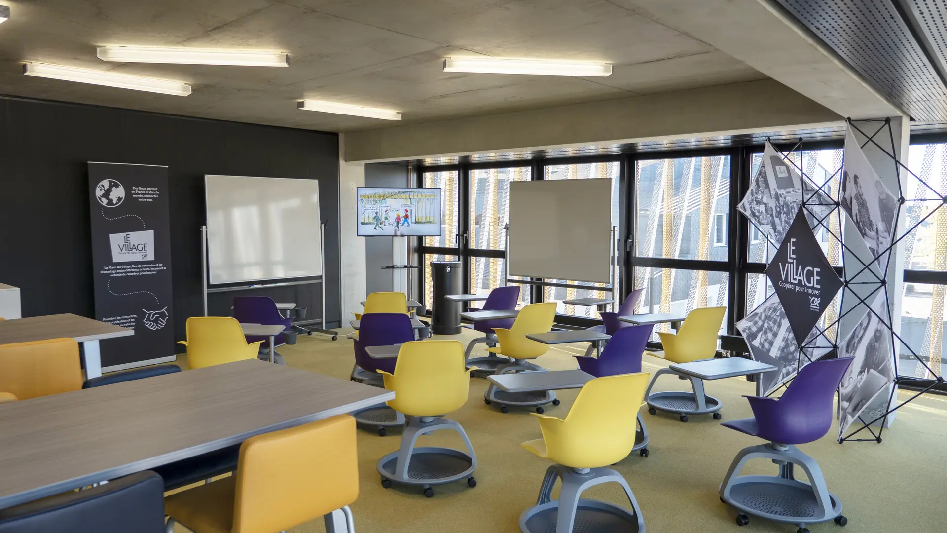 Salle La Licorne ® Village by CA LAVAL 1