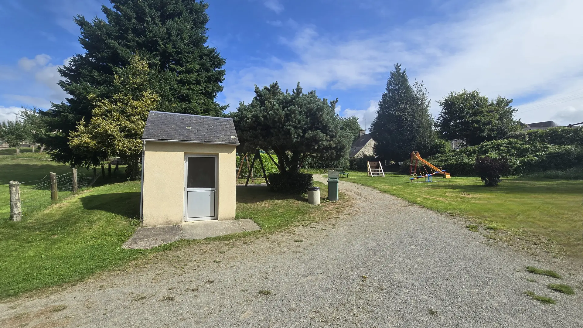 aire de pique nique etang la dorée 53 © bocage mayennais - 18