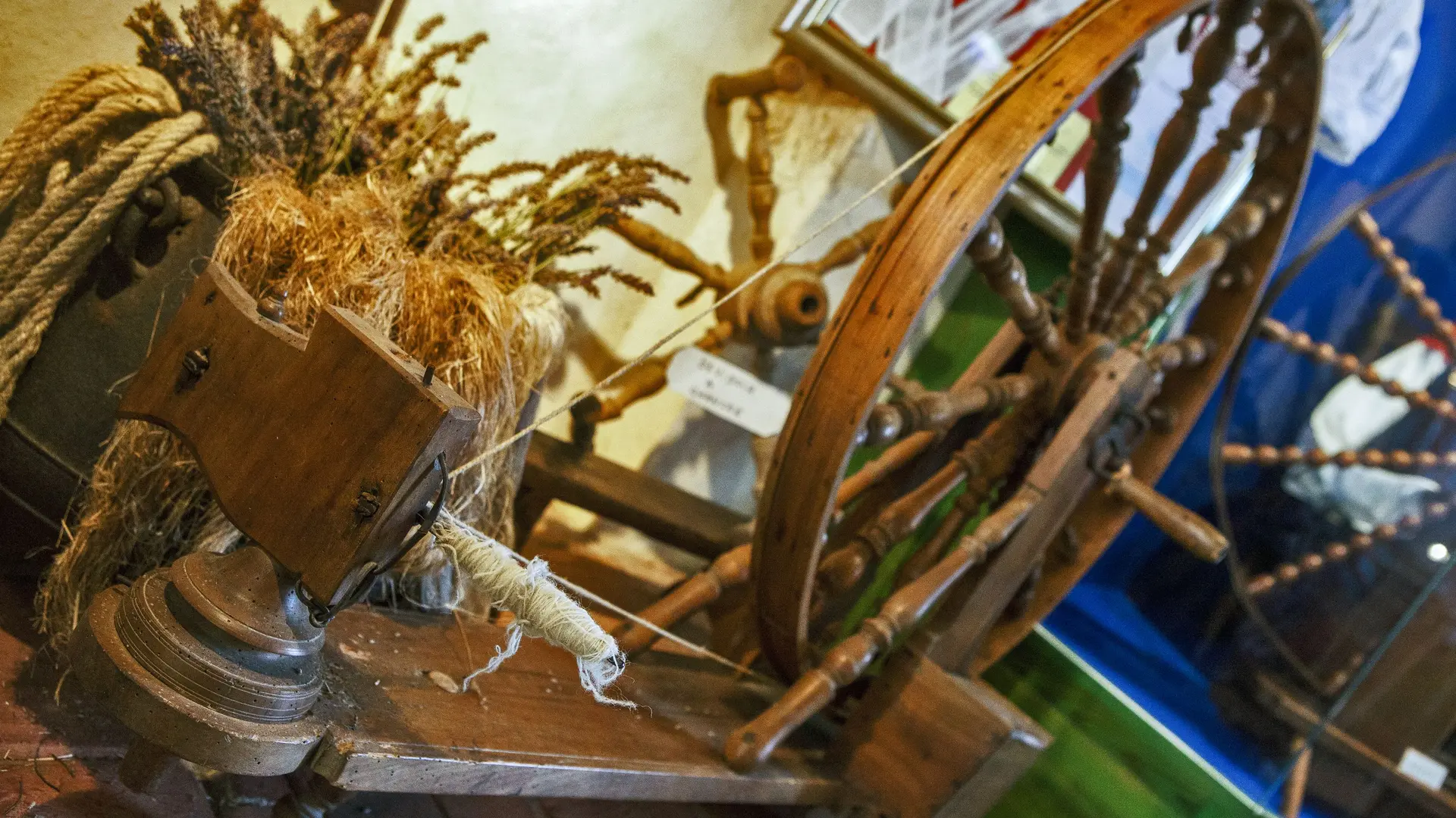 ambrieres les vallees musee des tisserands © pascal greboval rev jy guyard