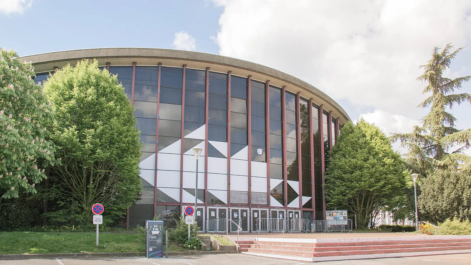 csm_06_05_2019_Facade_Salle_Po_3d73a5cd9a