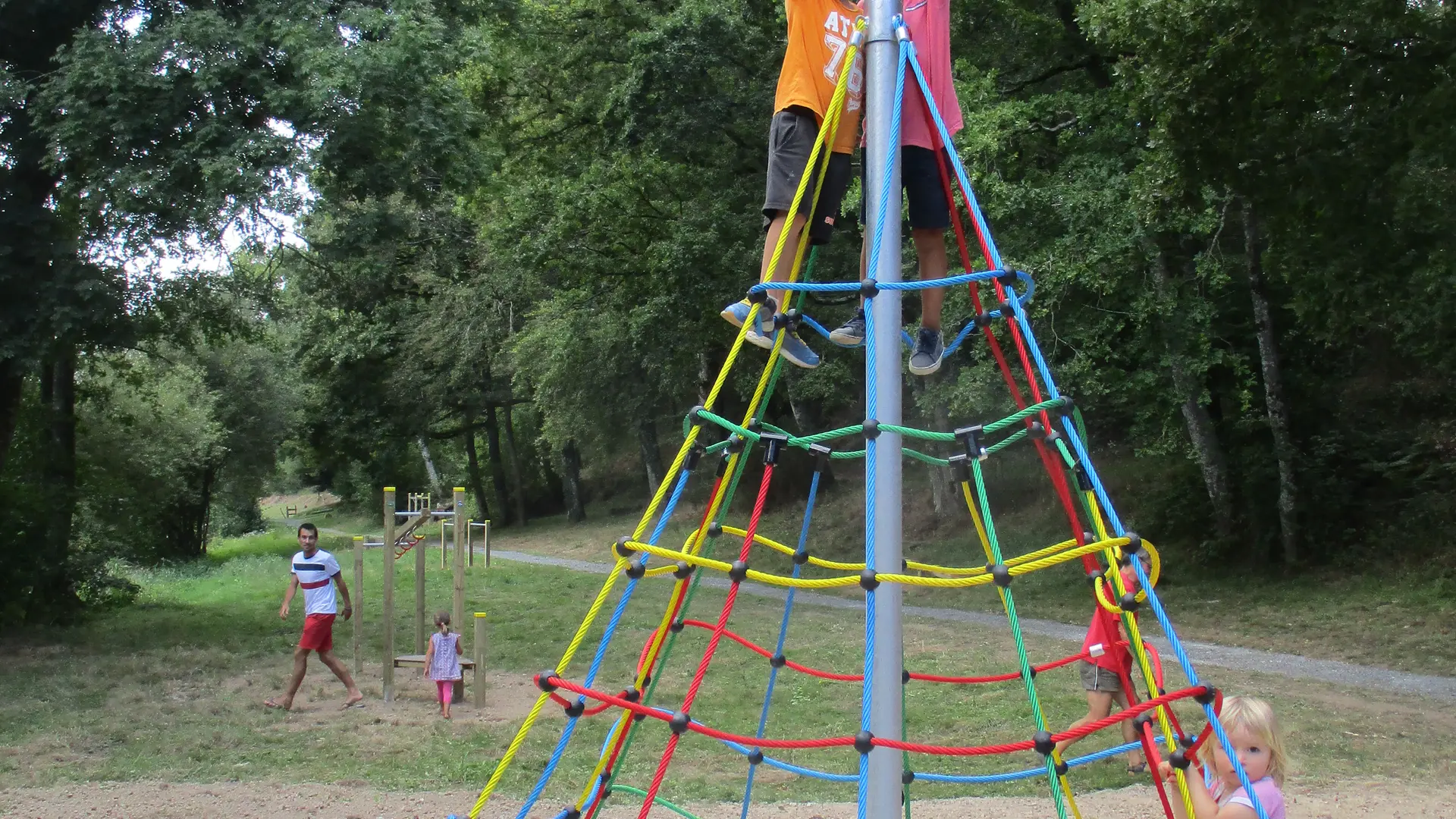 aire de jeux Parc de loisirs Colmont