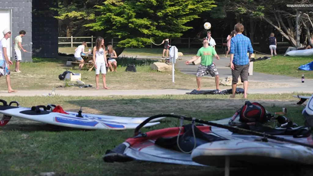 Nombreuses activités nautiques sur place