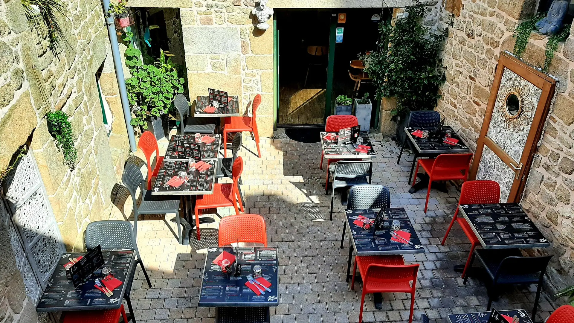 terrasse-restaurant-brasserie-dame-de-caro-carnac