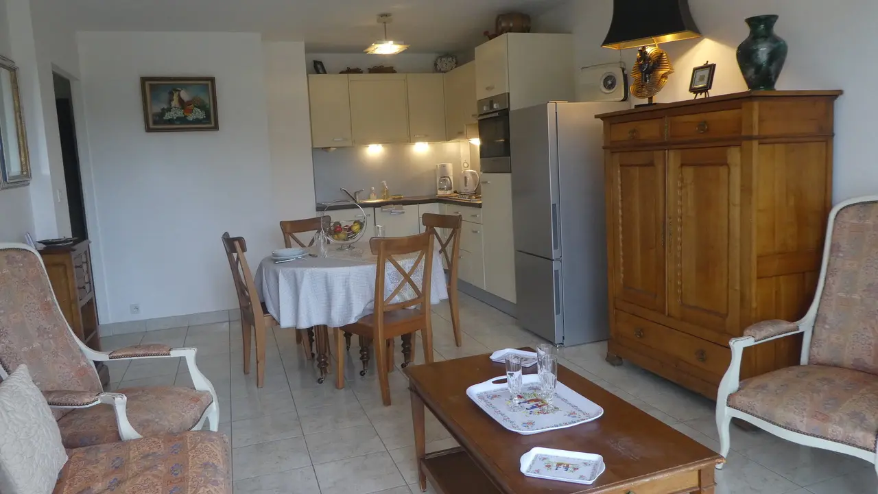 56MS0693_Cloerec-Varin_Salle