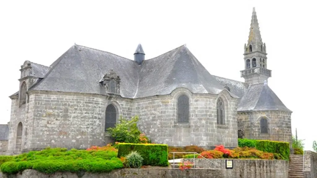 Eglise-SaintYves-Plouray-Pays-Roi-Morvan-Morbihan-Bretagne-Sud