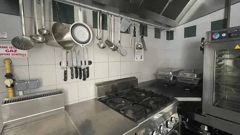 7_location_Gîte_d'étape-hostel_ Ty Bihui_cuisine_Pluméliau-Bieuzy_Vallée du Blavet