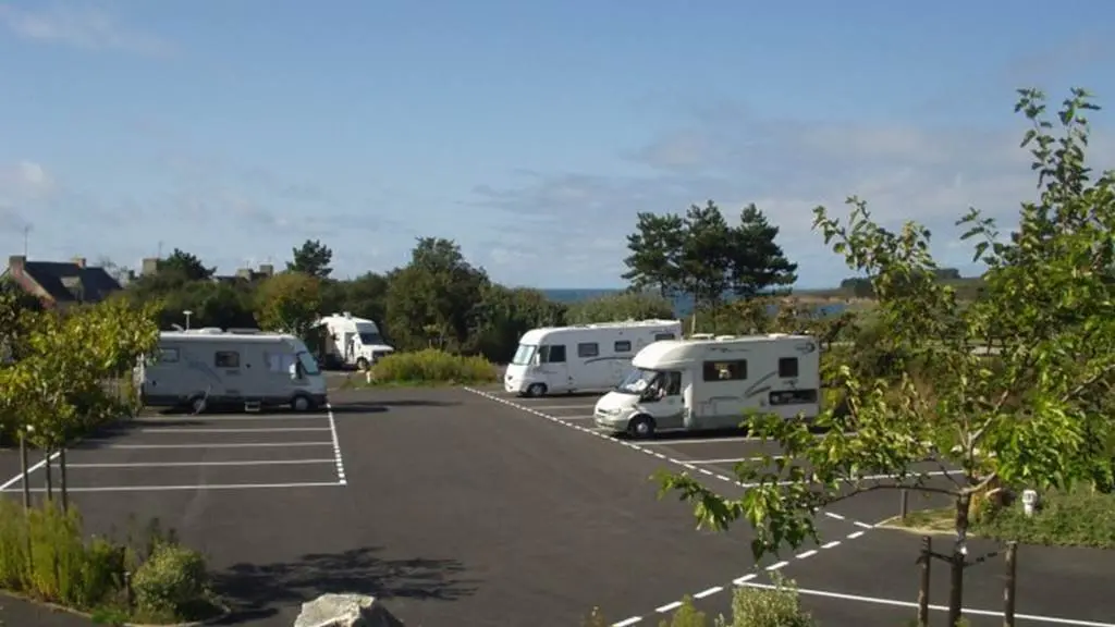 Aire-de-stationnement-Camping-cars-de-Kermor-Arzon-Golfe-du-Morbihan-Bretagne Sud