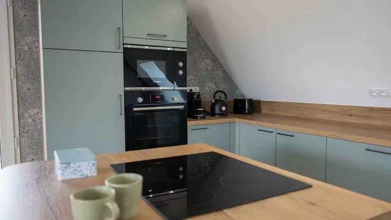 030b0e05-3b9b-4b96-8747-5d0d338b9e3e