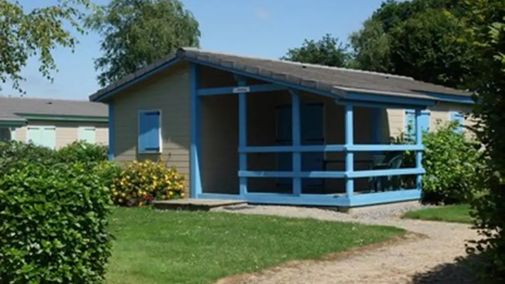Camping-municipal-de-Le-Guerno