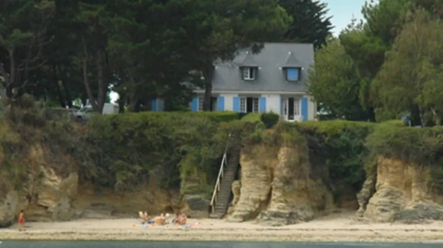 056MS000126_Sigoignet_Villa (Copy)