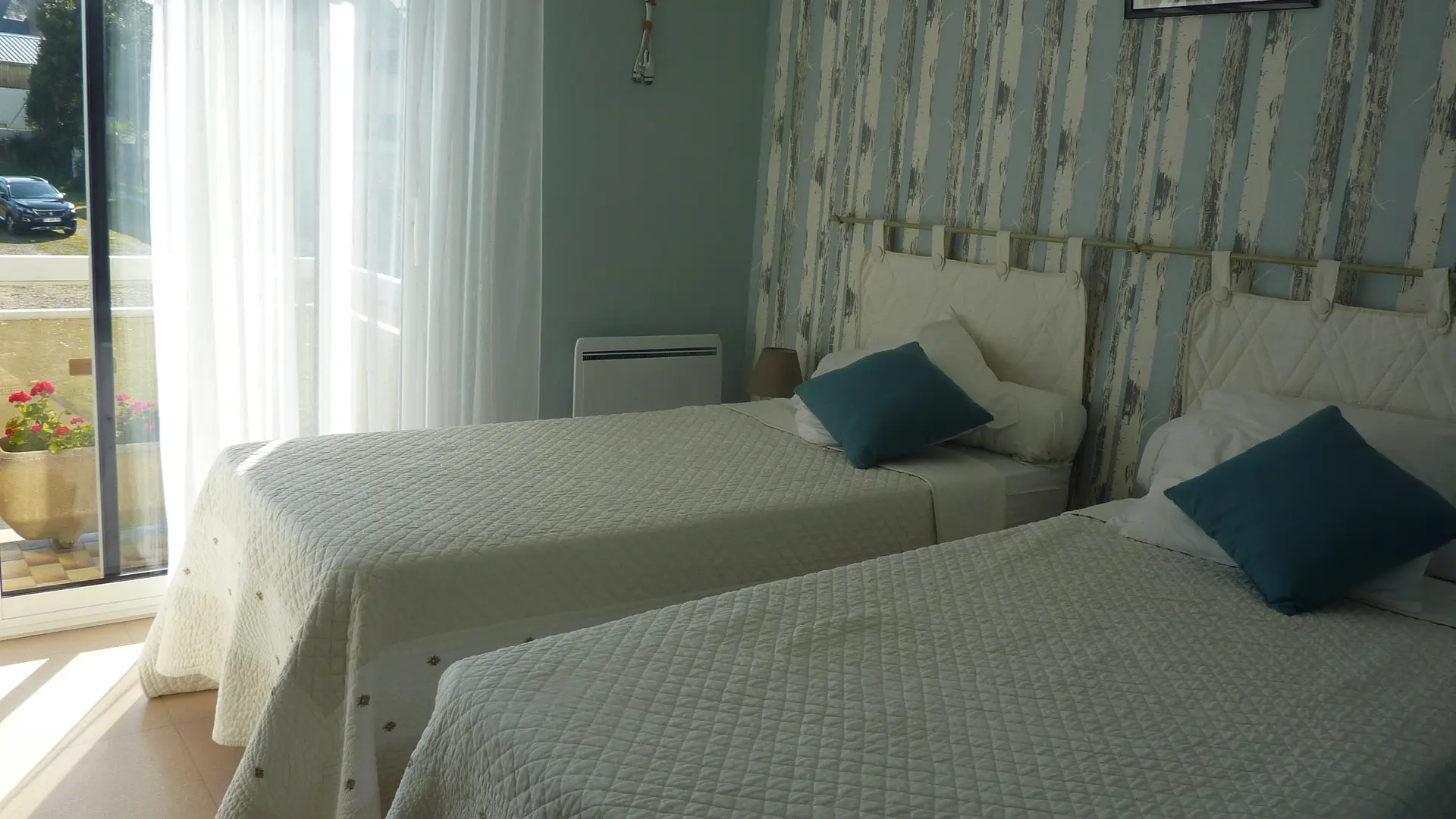 056MS000342_LeHenanff_Chambre