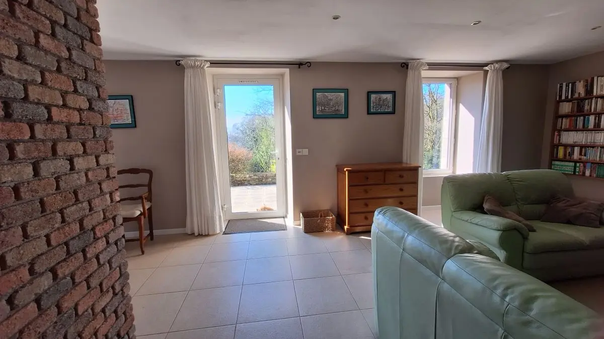 056MS000379_Verduzier_Gite Donnan Int1