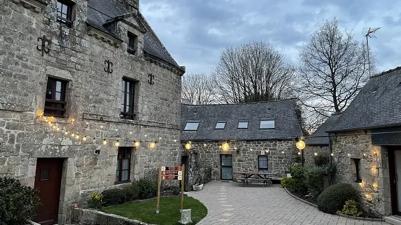 1-Vue extérieure Gîtes Ty Bihui_Pluméliau-Bieuzy_étape_hostel_Vallée du Blavet