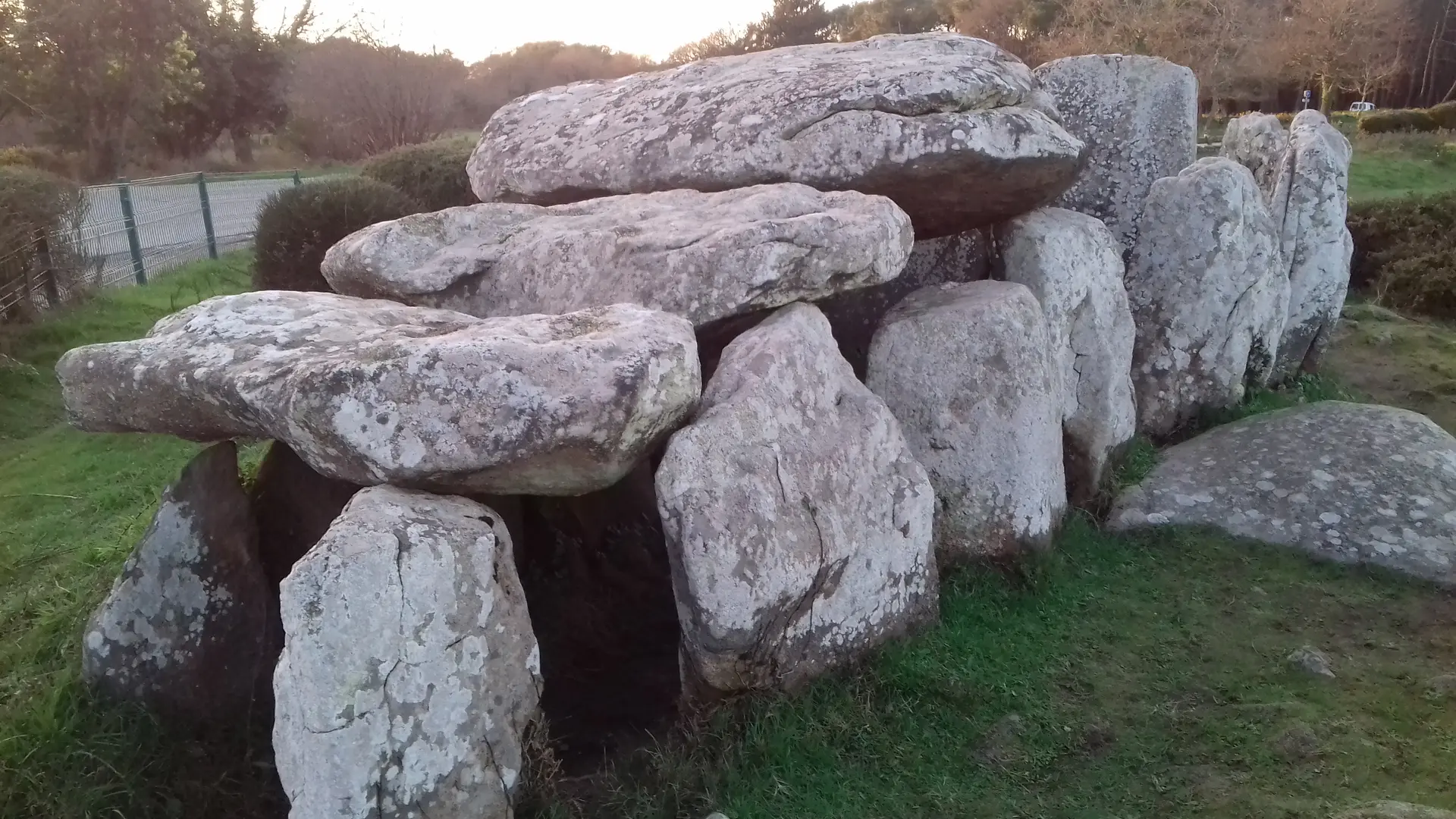 14---Le-Dolmen