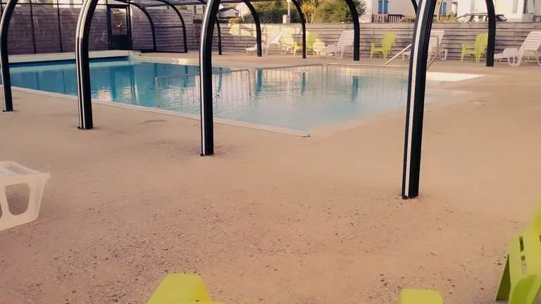 Piscine lorient chauffée couverte