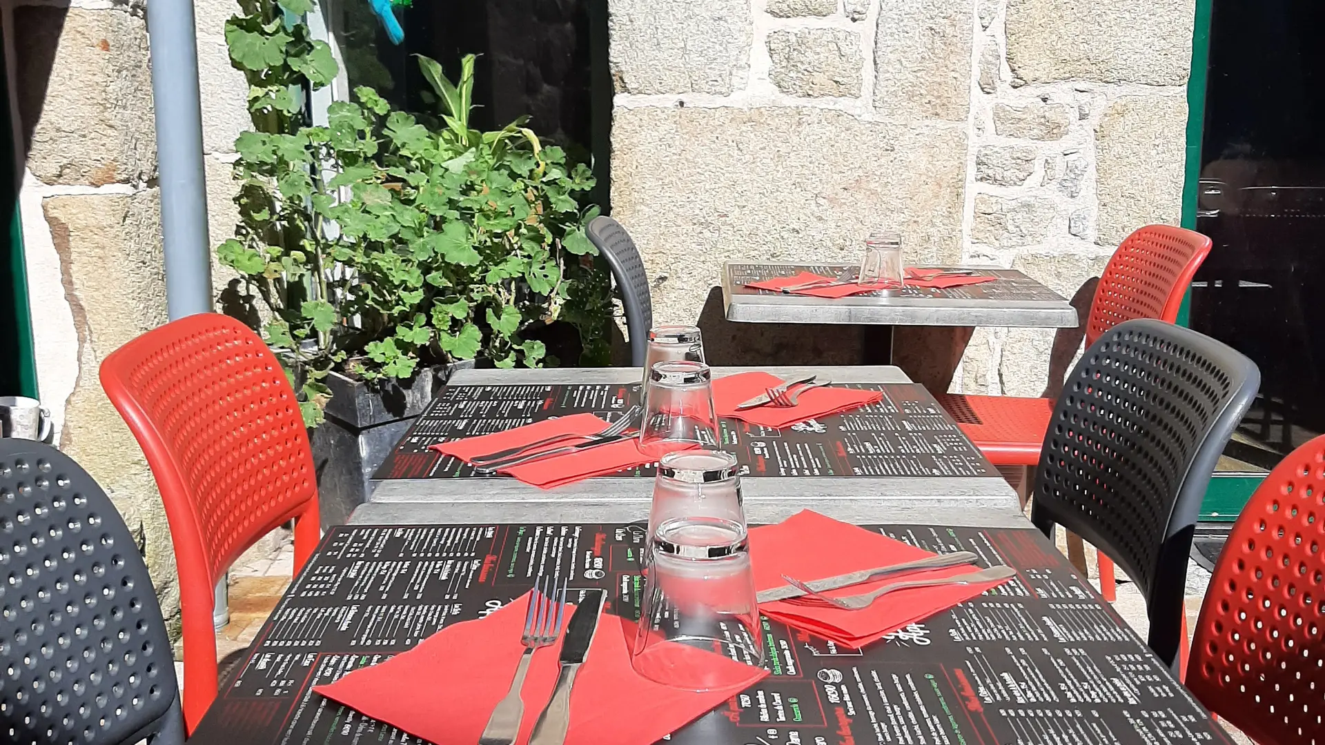 terrasse-restaurant-brasserie-dame-de-caro-carnac
