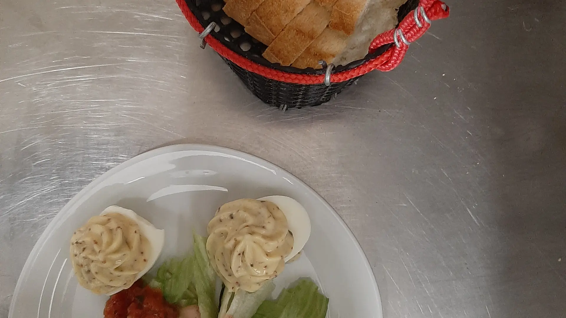 restaurant-brasserie-la-dame-de-caro-carnac-entrée-vegétarien