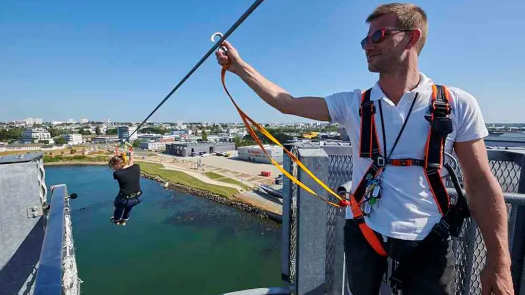 Tyrolienne Cité de la voile Eric Tabarly