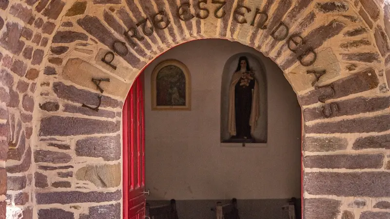 Eglise-du-Graal_Trehorenteuc_DestinationBrocéliande