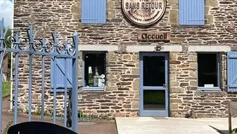 25_14_40_AubergeValSansRetour_AubergeValSansRetour