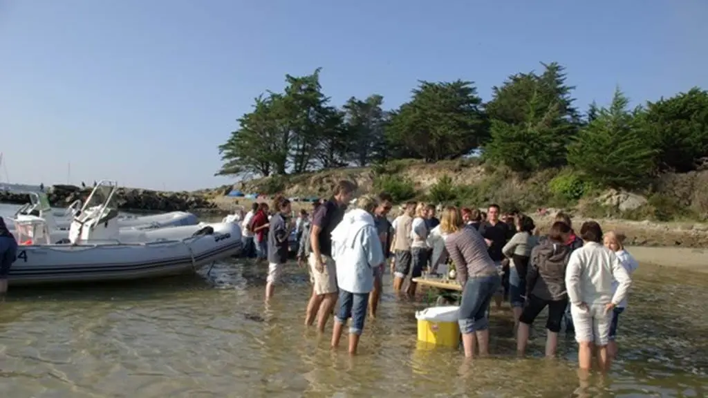 Raid nautique en semi-rigides dans le Golfe du Morbihan avec Skippage