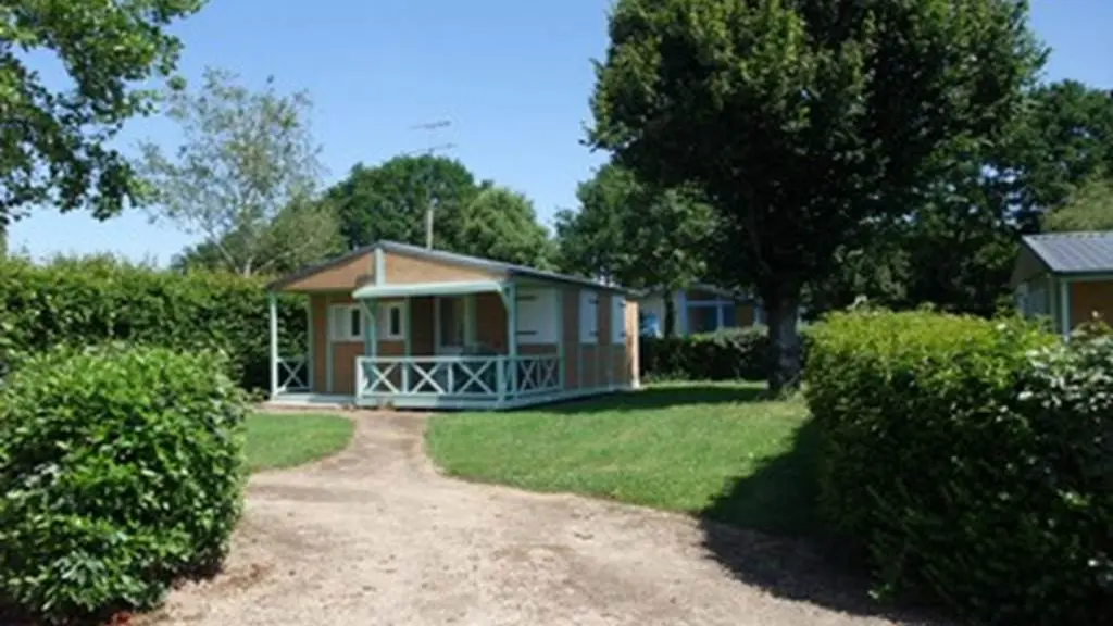Camping-municipal-de-Le-Guerno