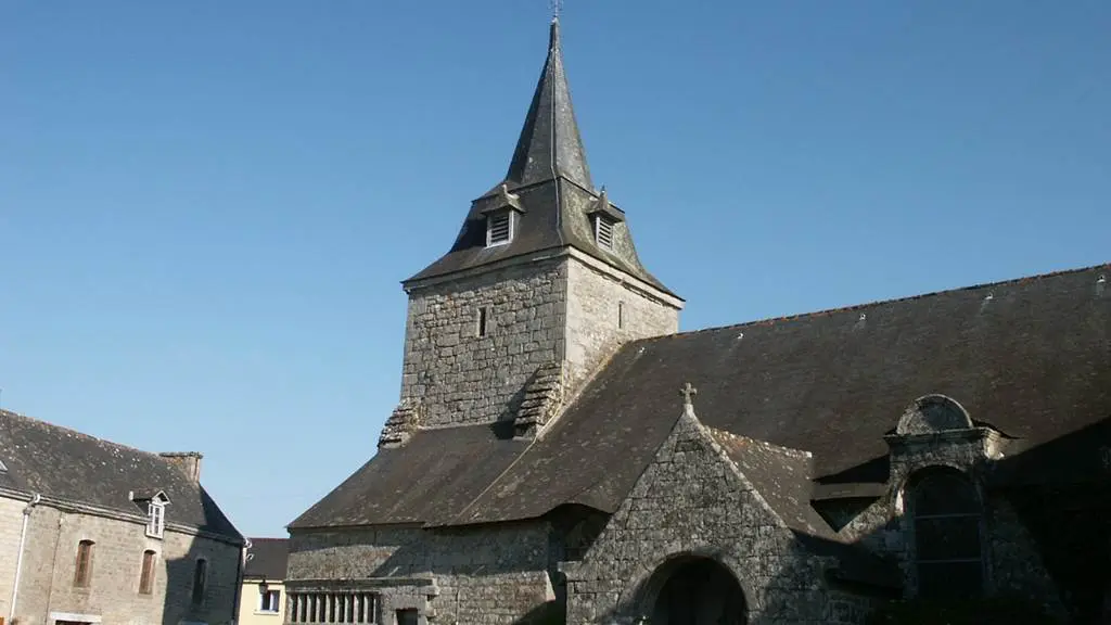 eglise-st-pierre-ploerdut-morbihan-bretagne-sud