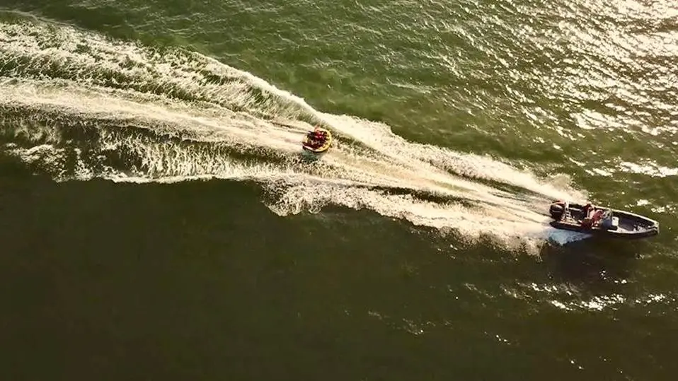 Bouée tractée en drone !