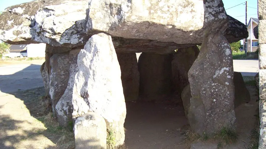 Dolmen de Crucuno