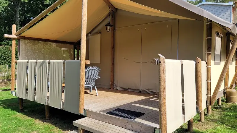 Hébergement insolite-Camping - Cerisiers - Tente - Lodge - Guillac - Brocéliande