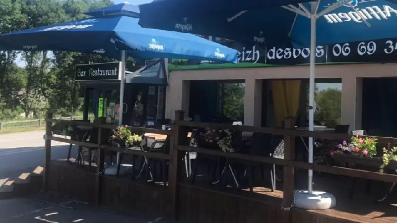 restaurant - La Breizh Desbois - terrasse - Loyat - Brocéliande