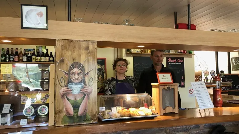 Brocéliande_Café_snack_expositions_Tréhorenteuc_DestinationBrocéliande