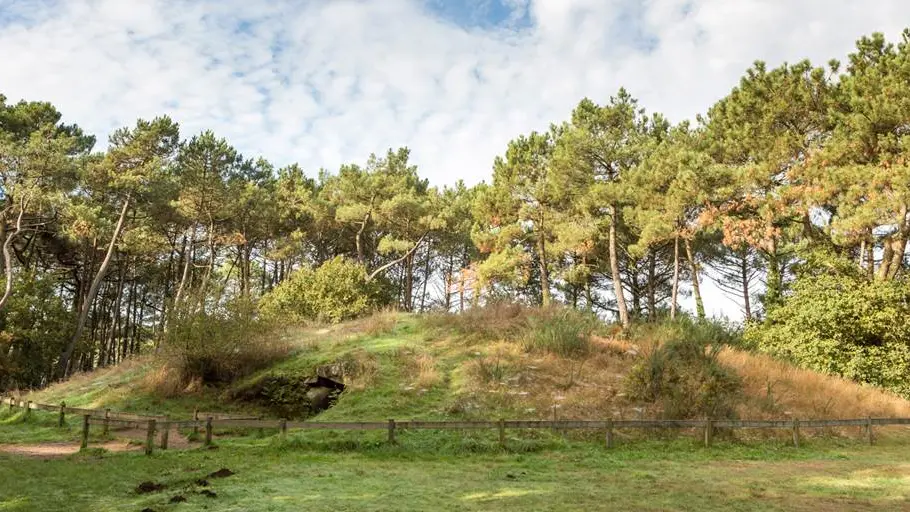 Tumulus-Rocher-Kernours-Le-Bono