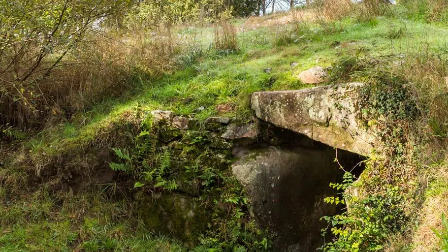 Tumulus-Rocher-Kernours-Le-Bono