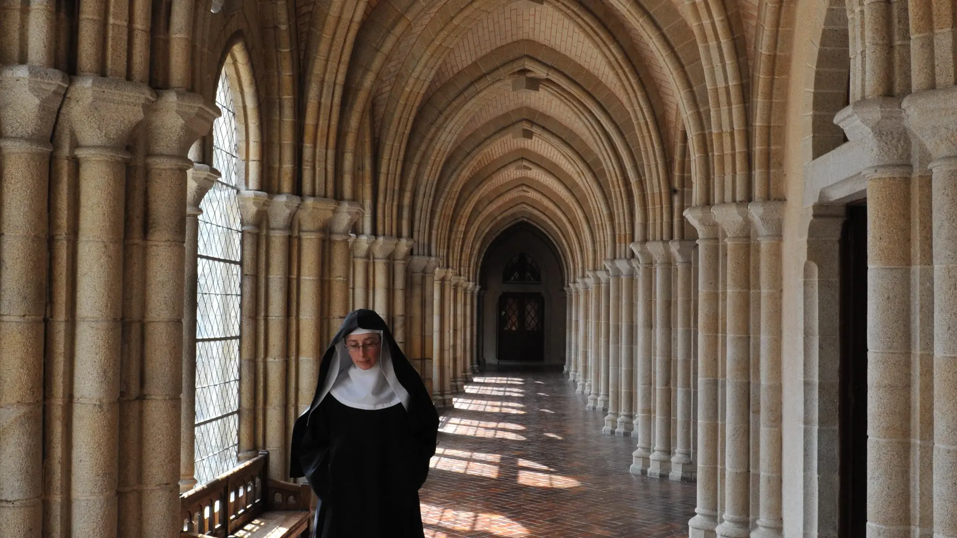 AbbayeSaint-MicheldeKergonan_Cloitre