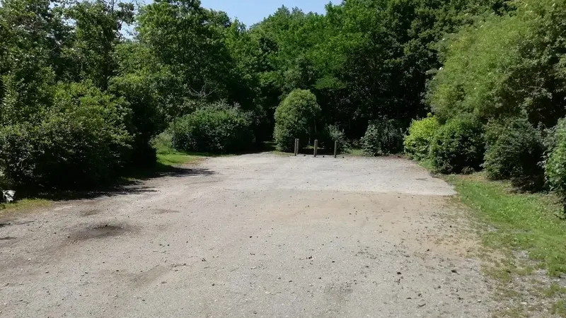 Aire de stationnement - Guillac - Morbihan - Bretagne