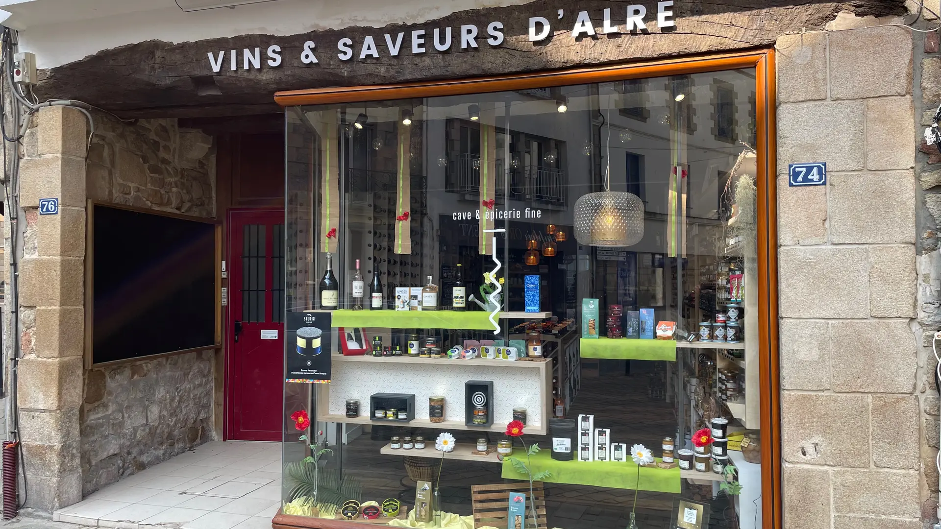 Vins & Saveurs d'Alré - vitrine