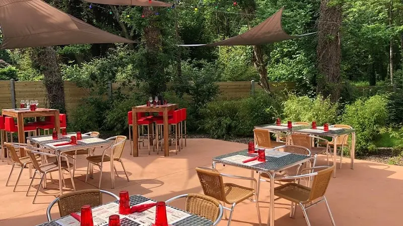 Restaurant le B13 - terrasse - Ploërmel - Brocéliande