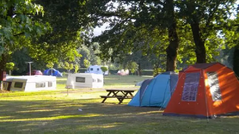 Camping Le Val aux Fées